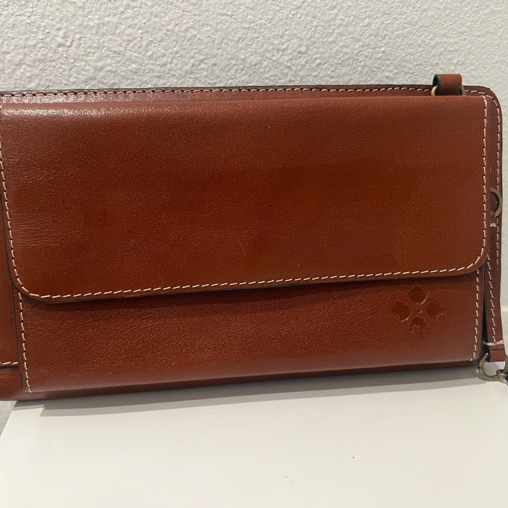 Patricia Nash Azario Crossbody Organizer Wallet Like New condition